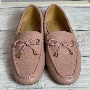 Talbots blush pink Barbie/barbiecore comfort  Leather Loafers / size  8M